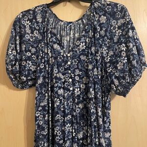 Old Navy Blue and White Pleated Maxi Dress